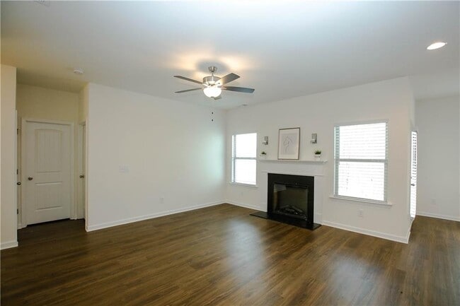 Building Photo - 124 Finley Dr