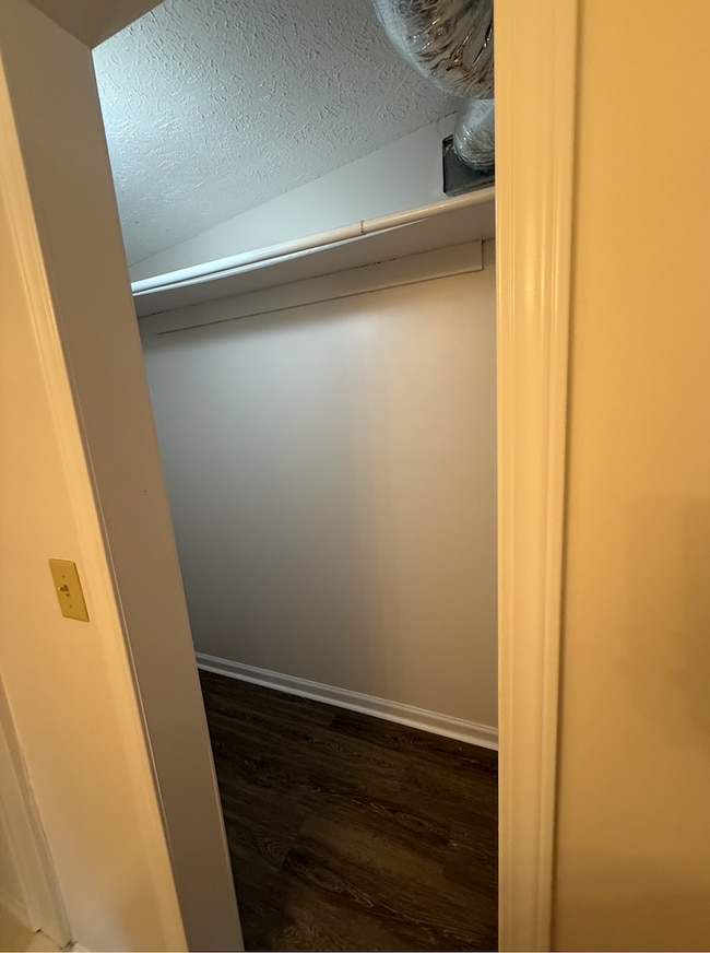 Building Photo - Spacious 3 Bedroom Home with 3 Full Baths – Move-In Ready!