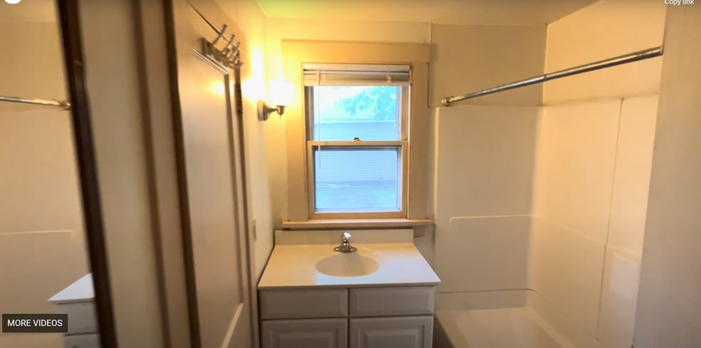 Building Photo - 1026 Oxford Ave