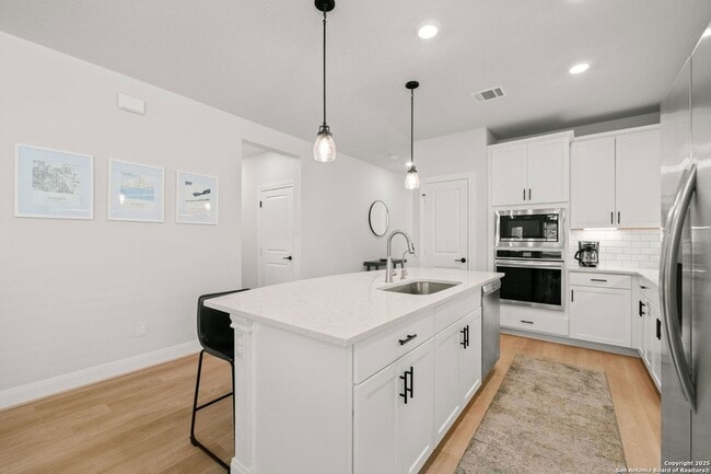 Building Photo - 2623 Suncadia Ln