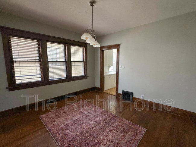 Building Photo - 3330 N 59th St