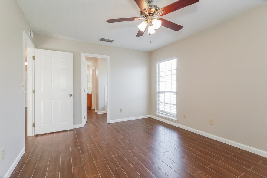 Building Photo - 2851 Tuscarora Trail