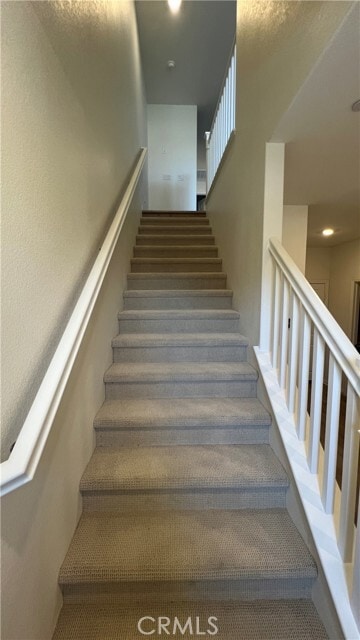 Building Photo - 4247 S Hermosa Paseo