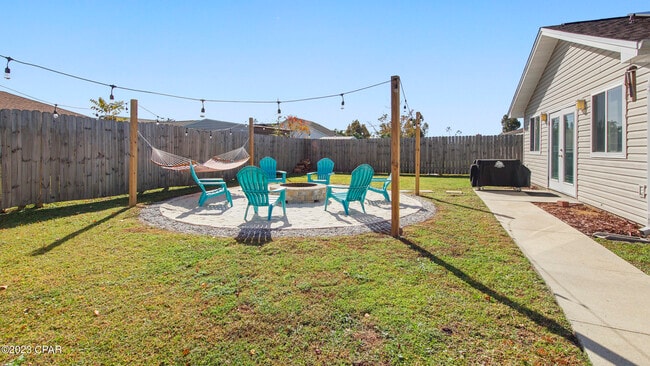 Building Photo - 7766 Betty Louise Dr