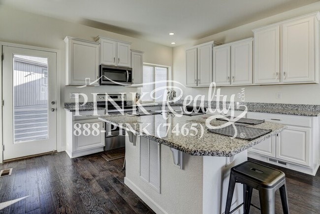 Building Photo - Banning Lewis Ranch Beauty