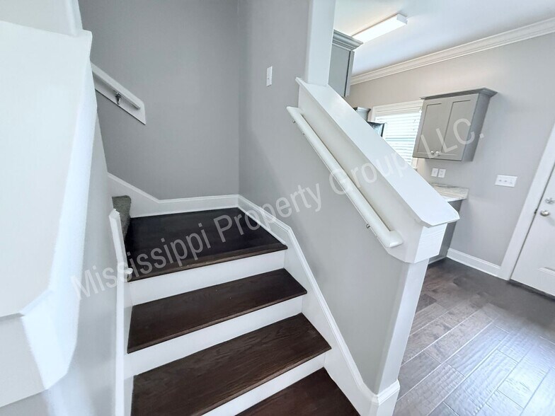 Building Photo - 224 Massee Cir
