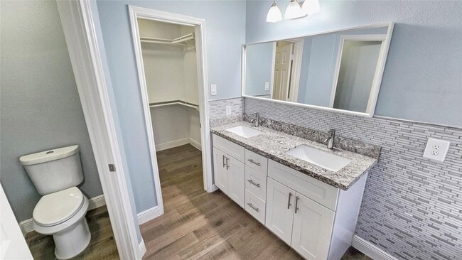 Building Photo - 6310 Macquarie Dr