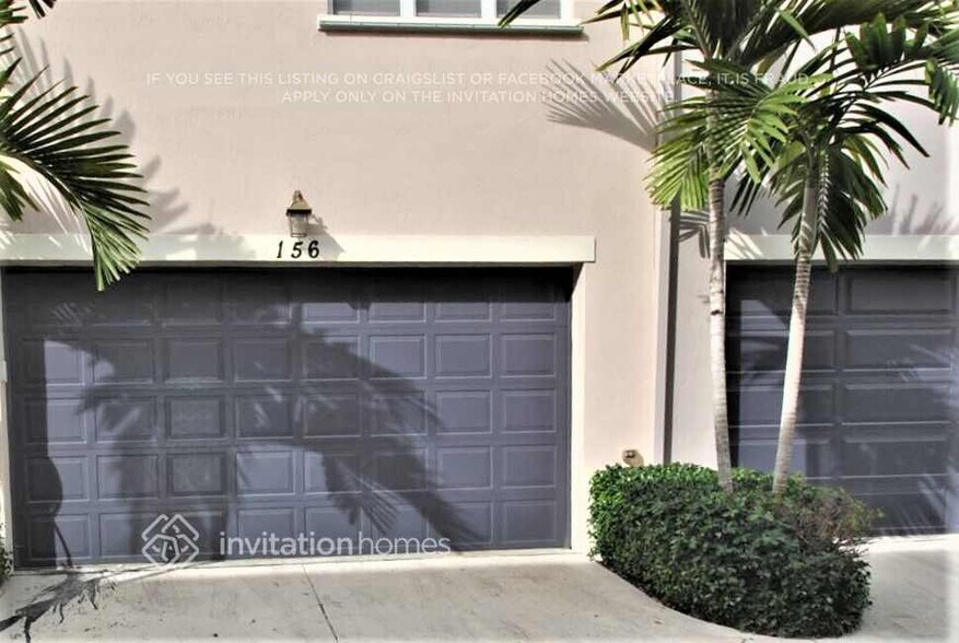 Building Photo - 156 Greenwich Cir