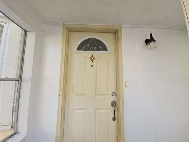 Front Porch- Mud Room 8x3 - 180 Beckwith Dr