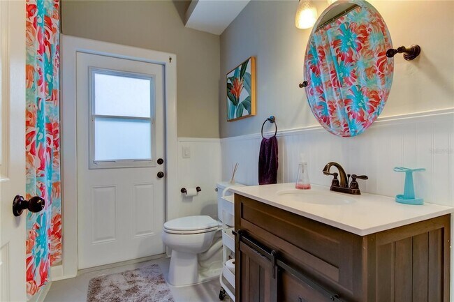 Building Photo - 1421 Beach Club Ln