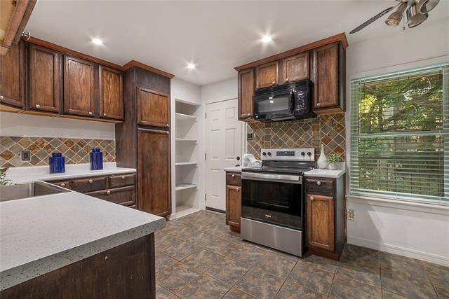 Building Photo - 7712 Royal Ln