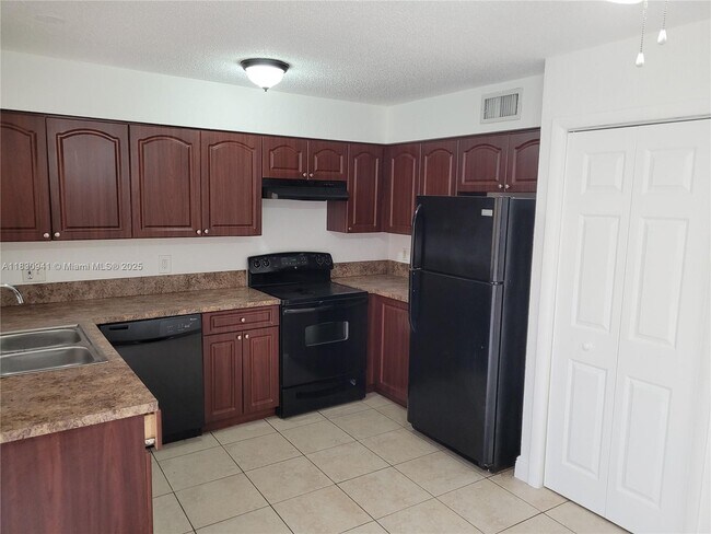 Building Photo - 4509 Treehouse Ln