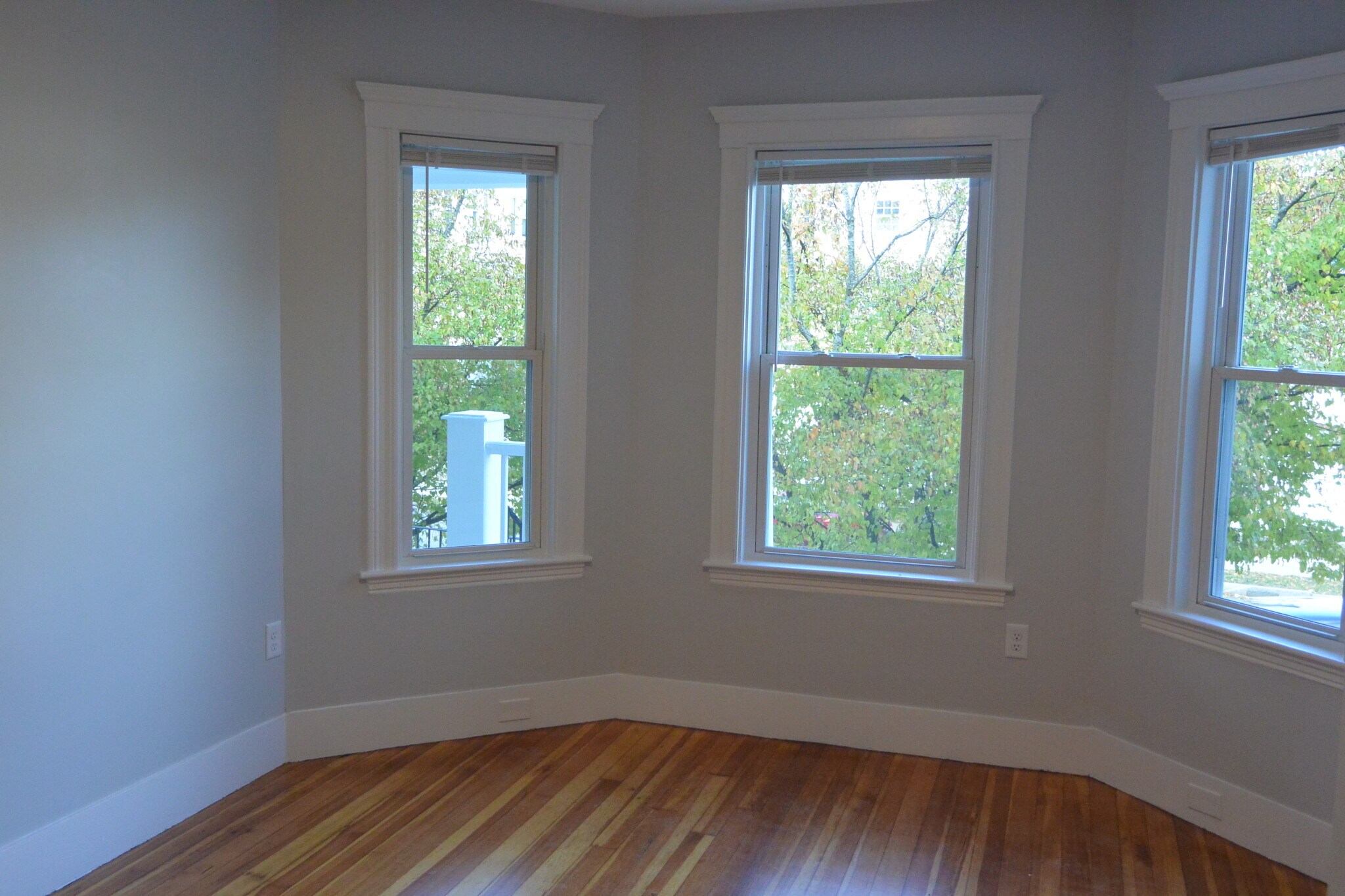 Building Photo - 54 Tremont St