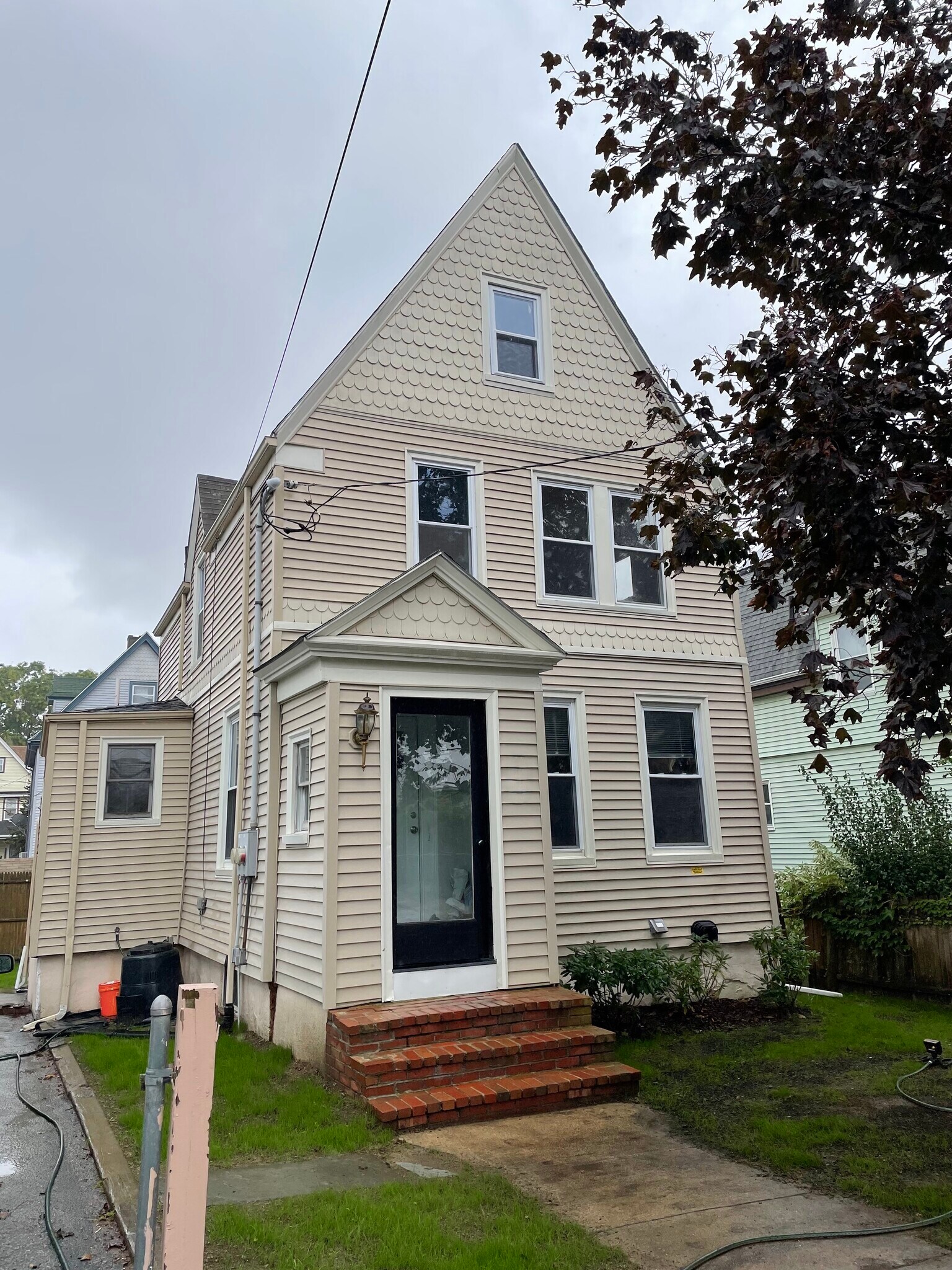 Building Photo - 28 Windom St