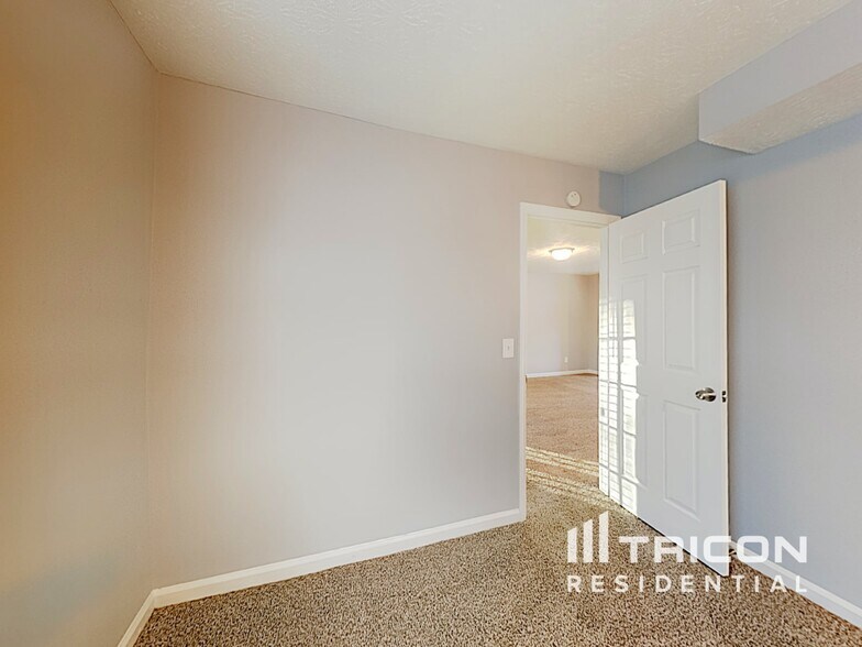 Building Photo - 2827 Appaloosa Run