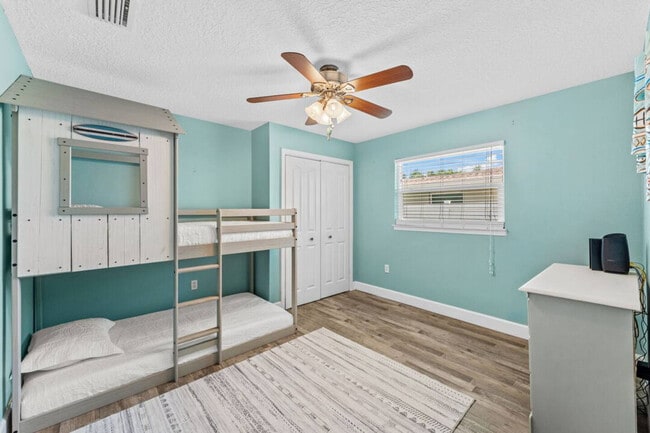 Building Photo - 1109 Seminole Dr