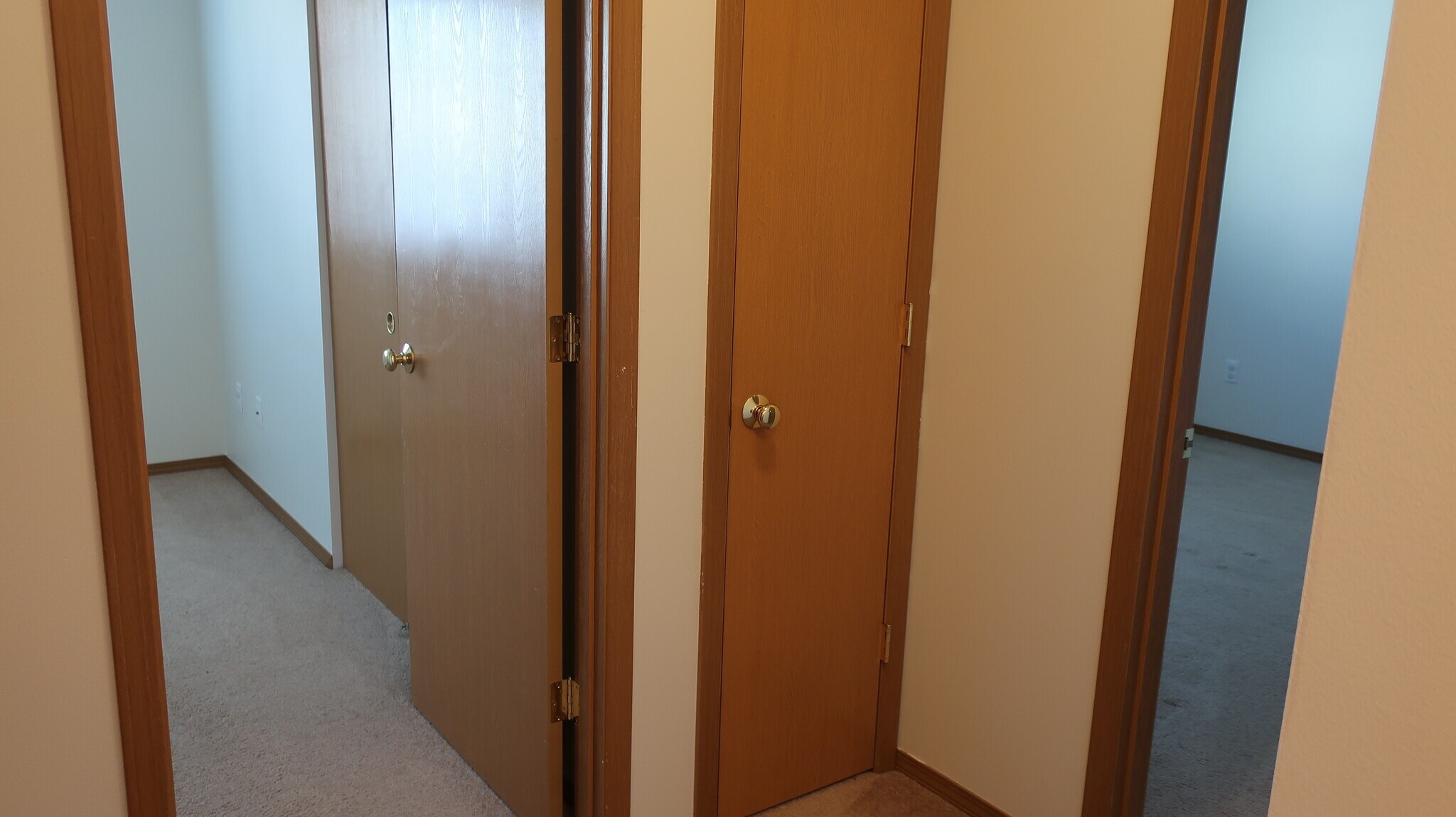 Building Photo - 60 Beacon Dr