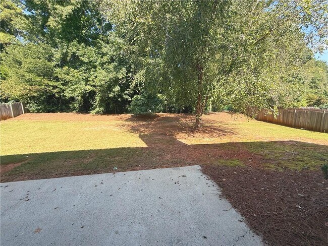 Building Photo - 12442 Waterside Dr