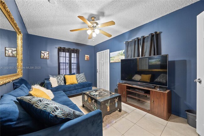 Building Photo - 600 NW 99th St