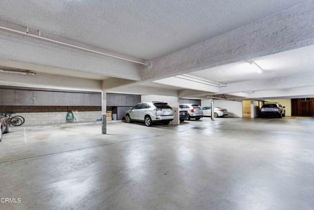 Building Photo - 460 E Cypress Ave