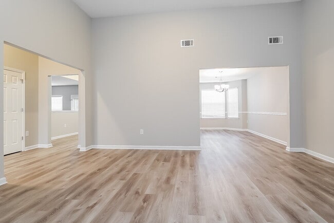 Building Photo - 65 Cinnamon Oak Cir