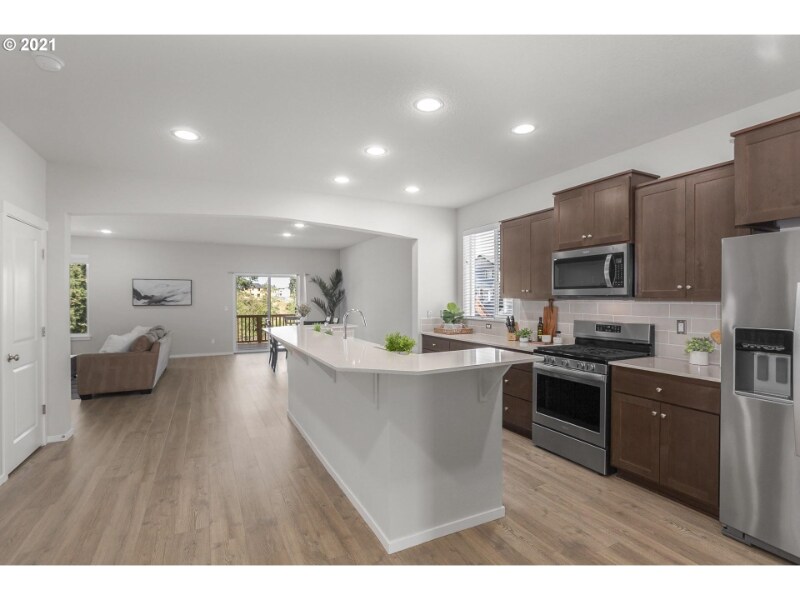Building Photo - 16969 SE Katmai Ct
