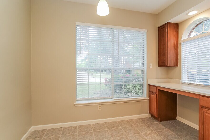 Building Photo - 3119 Creek Manor Dr