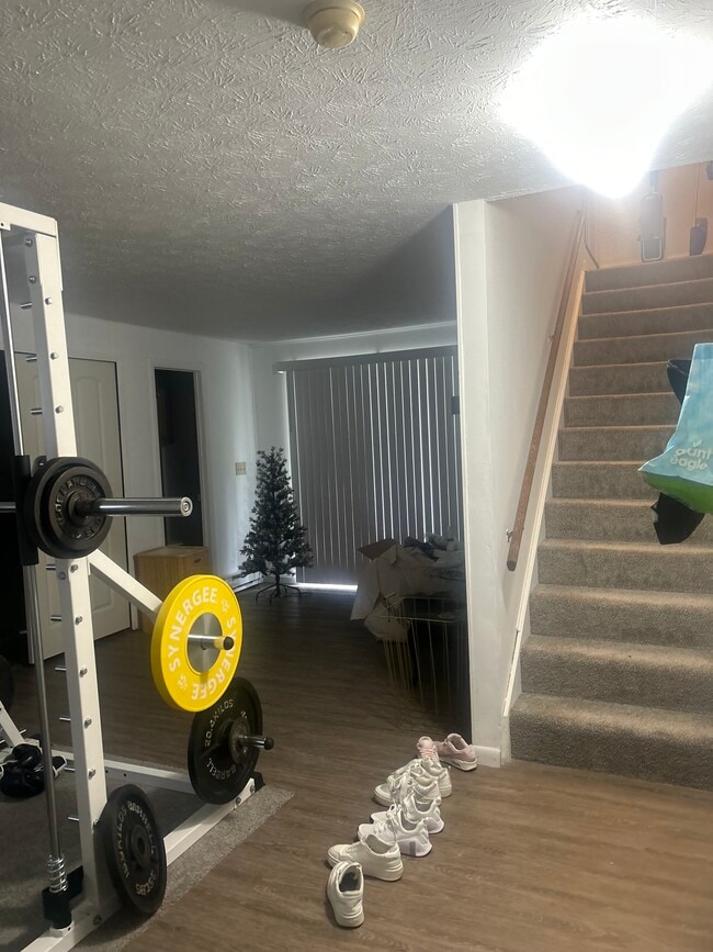 Building Photo - 14268 Prospect Rd