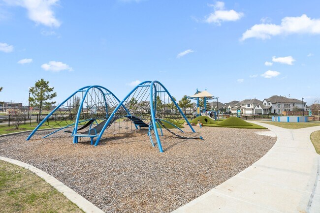 Building Photo - 3225 Isabella Fls Dr