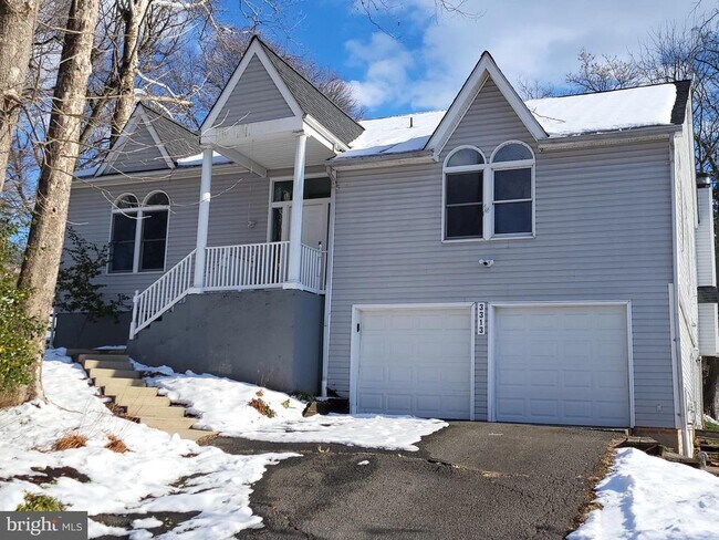 Building Photo - 3313 Moline Rd