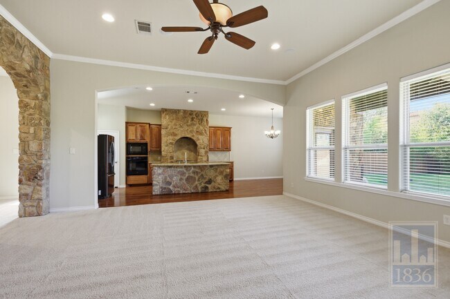 Building Photo - 15105 General Williamson Dr