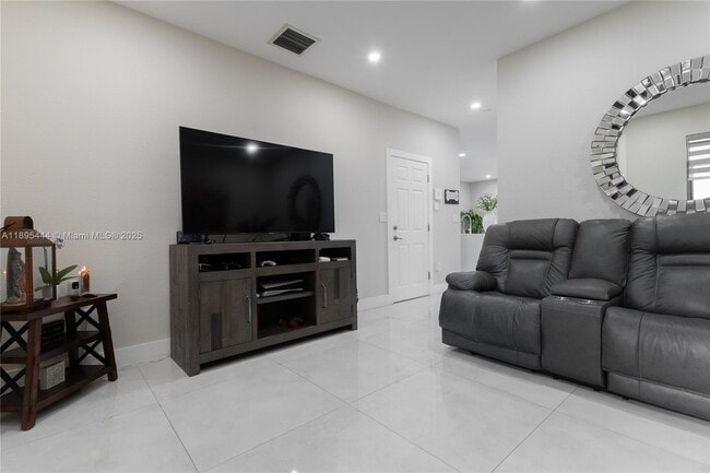 Building Photo - 16377 SW 71st Terrace