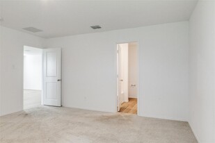 Building Photo - 408 Red Rock Trl