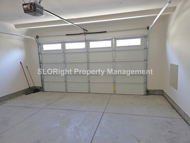 Building Photo - AVAILABLE NOW - 3 Bed/2.5 Bath Home located in Templeton Ranch