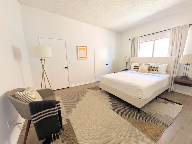 Building Photo - 2584 S Centinela Ave