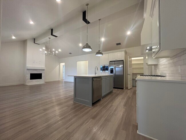 Building Photo - 3708 144th St