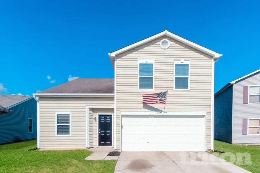 Primary Photo - 2301 Harvest Moon Dr