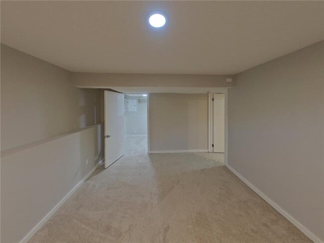 Building Photo - 3760 75th St E