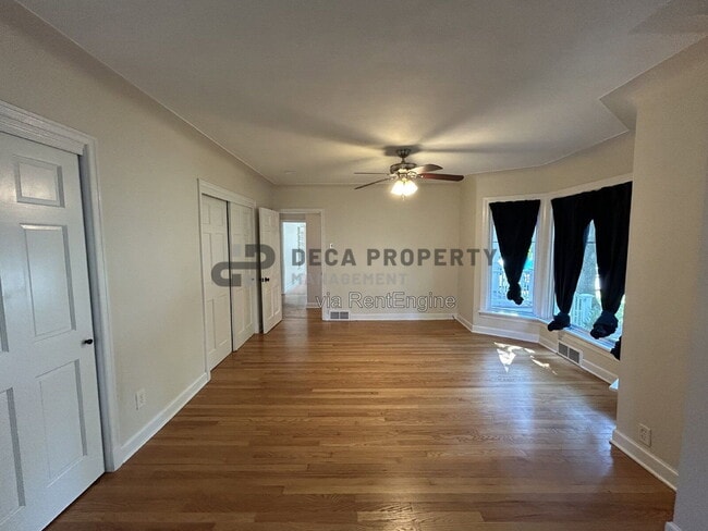 Building Photo - 203 W Cedar Ave