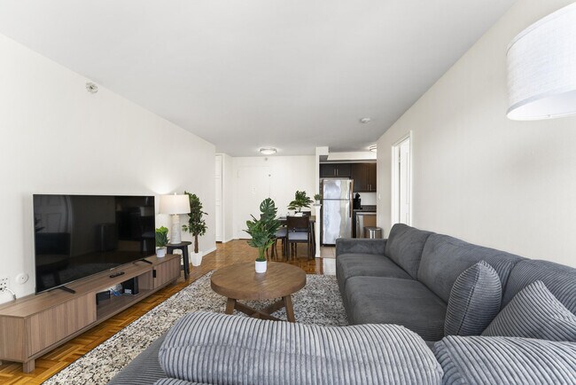 Building Photo - 175 Freeman St