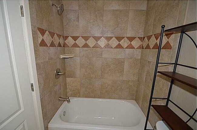 Building Photo - 1502 Barkley St