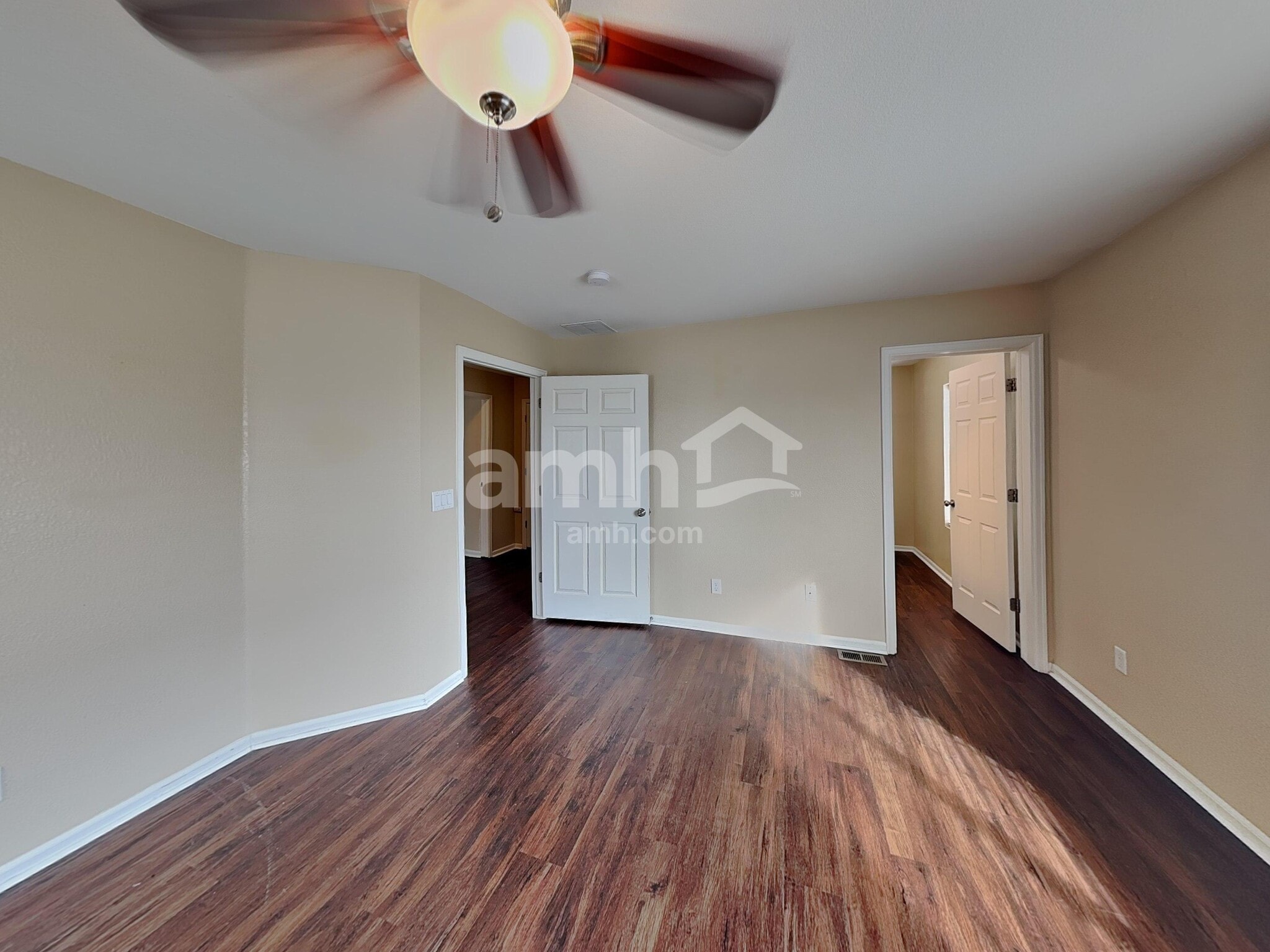 Building Photo - 19904 Robins Dr