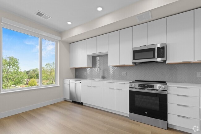 Building Photo - Frameline Apartments