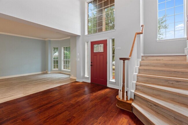 Building Photo - 15224 Calaveras Dr