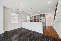 Building Photo - 3041 Clinton Dr