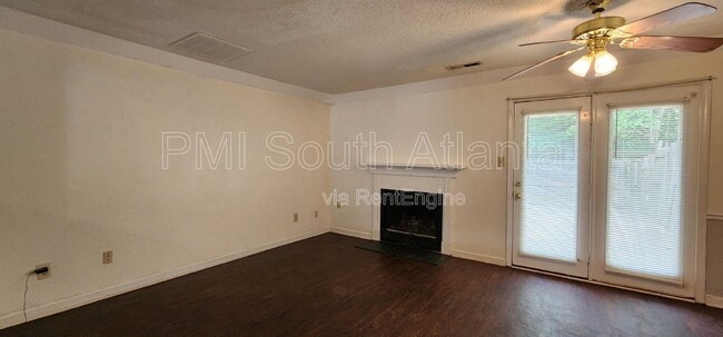 Building Photo - 1681 Winchester Way SE
