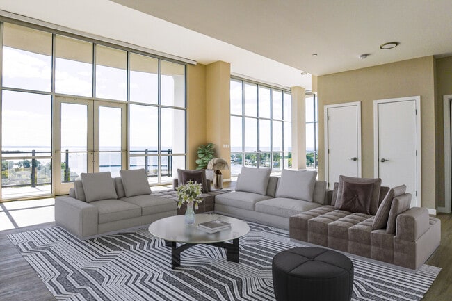 Building Photo - 2 Hbr Pt Rd S