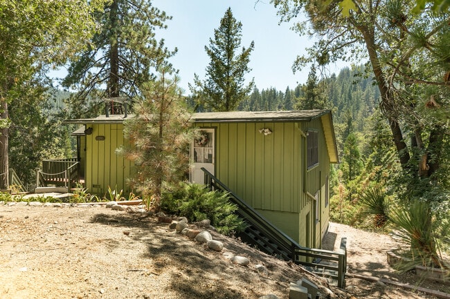 Building Photo - 32780 Deer Lick Dr