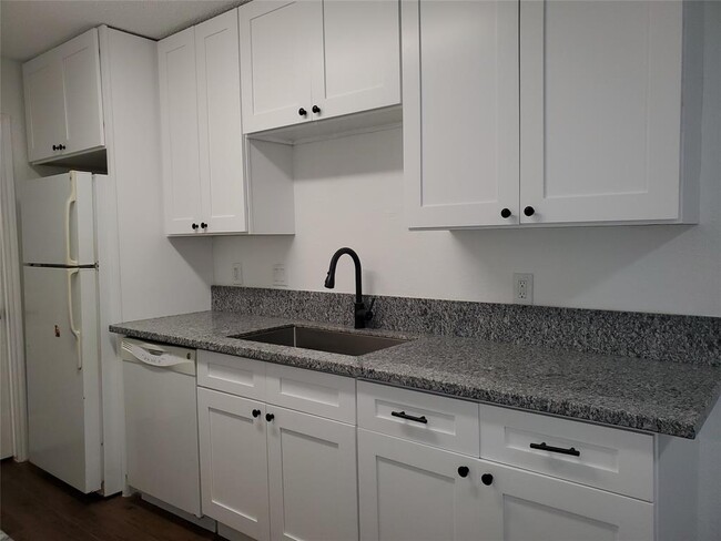 Building Photo - 2508 Howellwood Way