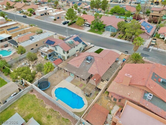 Building Photo - 6251 Desert Sun Dr